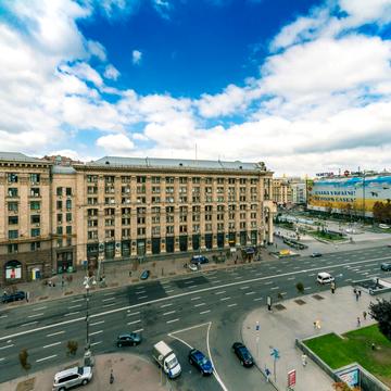 Хрещатик вул. (Kreschatic), 13