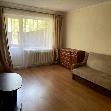 Героїв просп., 27