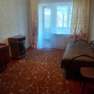 Здам 1 квартиру в центрі міста. не дорого!..