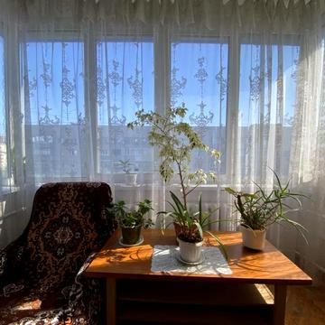Незалежності бульв. (50 років Жовтня), 10