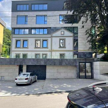 продам квартира 74кв м по вул Ярославенка 23 м.Львів