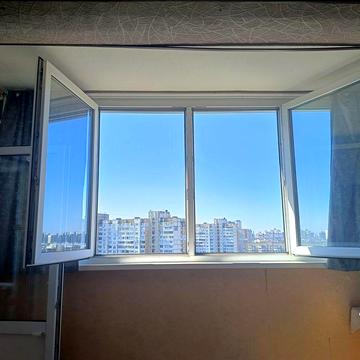 Продам 1-ну квартиру Рональда Рейгана 9