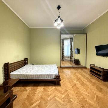 Оренда центр Братів Рогатинців з ремонтом