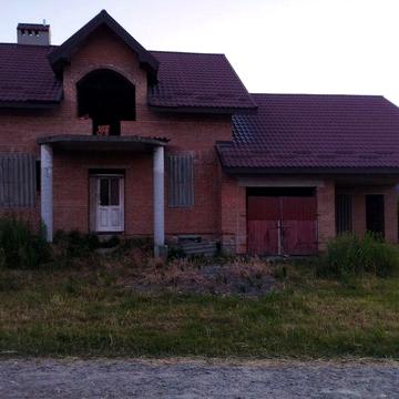 Будинок в місті Городок