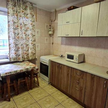 Простора квартира на Харківській, окремий вхід. єВідновлення