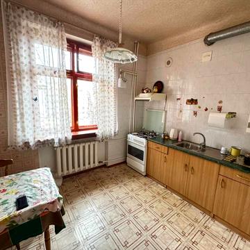 Богдана Хмельницького просп. (Героїв Сталінграда), 109
