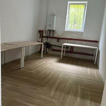 Здається в оренду 120 кв м. в приватному будинку.