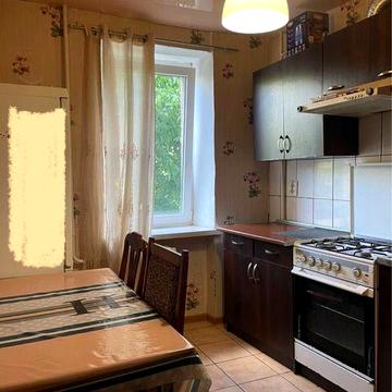 Ексклюзив. Продам чисту світлу 1 кімнатну квартиру в місті Узин