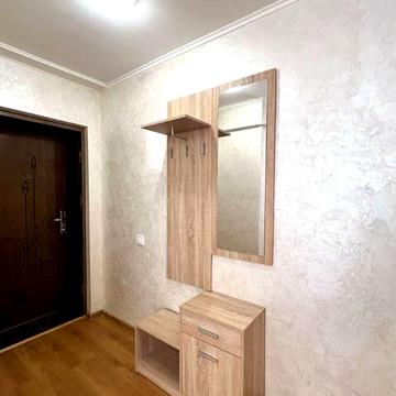 Ексклюзив. Продам чисту світлу 1 кімнатну квартиру в місті Узин