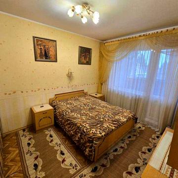 Оренда 3-к квартири на вул. Мрії