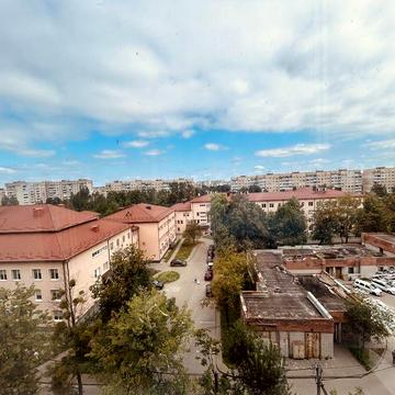 Від власника.. 2 кім 74м вул.Довга ( Вашингтона) 90000$