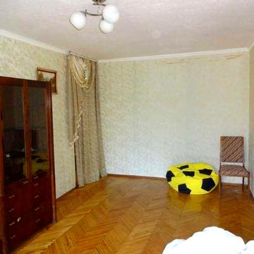 продаж 3- кімнатн, Дарниця, можна заїхати і жити