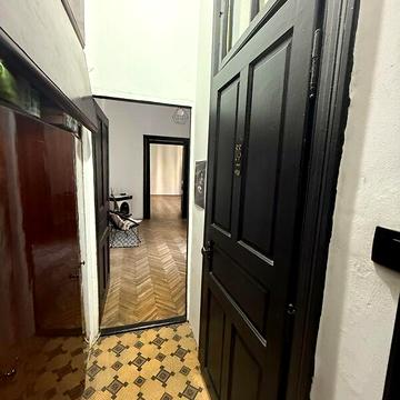 Продаж 3к Квартира Дорошенка Петра вулиця
