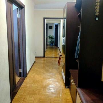 Продаю простору квартиру у центрі міста Лубни