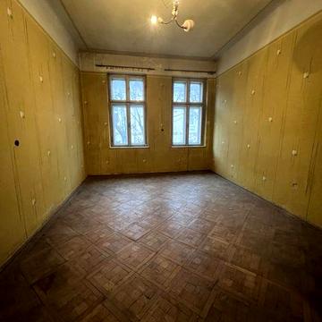 Продаж квартири по вул. Чехова