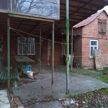 Срочно продаю кирпичный дом г.Мерефа центр , Сертификат да