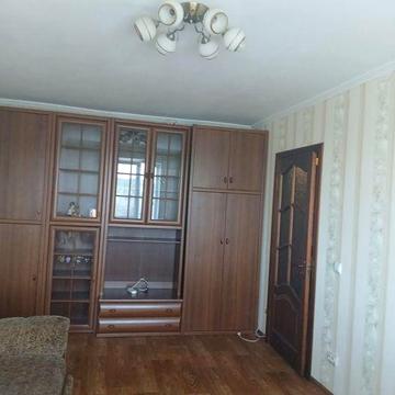 Продам двох кімнатну квартиру в девяти поверховому будинок