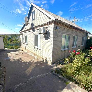 Продам Дом на Мирном, /Богдана Хмельницкого, 12 квартал/ правый берег