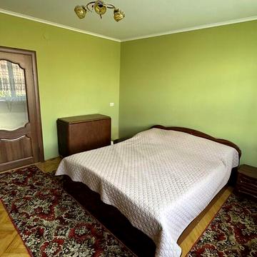 Продаж 7к Дім Миру вулиця