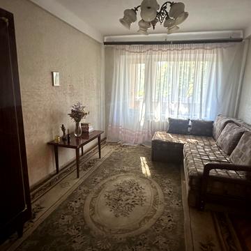 Каунаська вул., 4/2