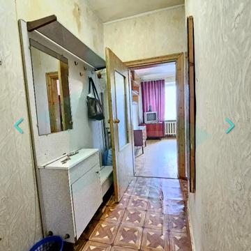 Незалежності вул. (Титова), 2
