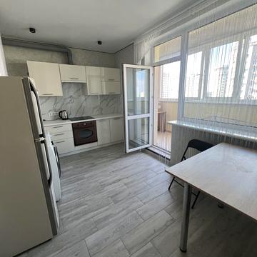 Київська вул., 247