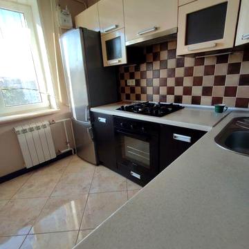 Трёхкомнатная. Военных берём