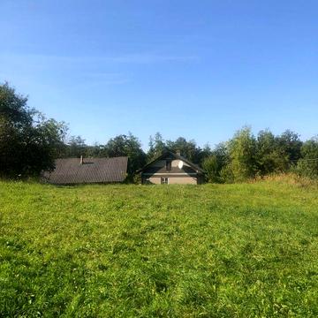 Будинок, ставок, земля біля Карпат, річка, ліс