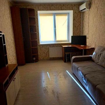 здаю 1 кімнатну квартиру ЖК Садовий