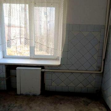 2-кімнатна квартира, Деражня, р-н цукровий завод, 1-й поверх