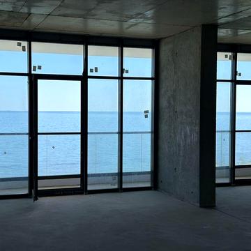 В продаже 3х комнатная квартира с прямым видом на море и терраса