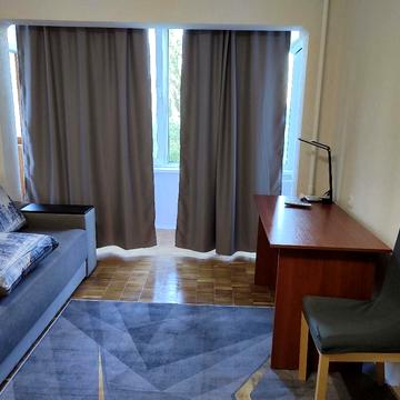 Русанівський бульв., 9