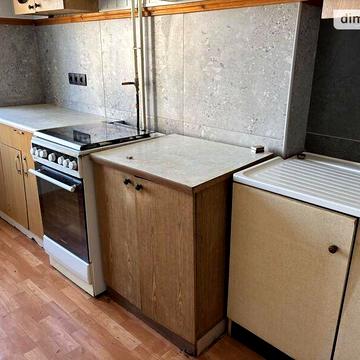 Продаж 3к Квартира Набережна Перемоги вулиця