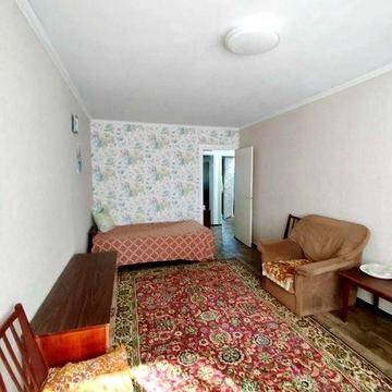Оренда 2 кім квартири на Л. Каденюка ( Пацаева ).