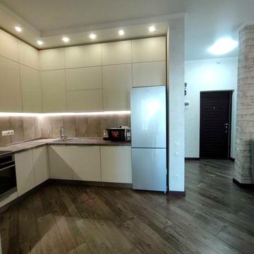 Сдам 2-ком.квар. 24-й Жемчужина. Музкомедия. Без поднятия цены летом.