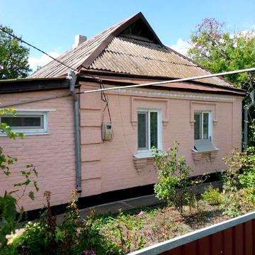 Продаж будинку з усіма зручностями.