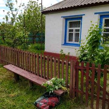 Продам будинок в центрі всі умови є інтернет стиралка батареї бойлер