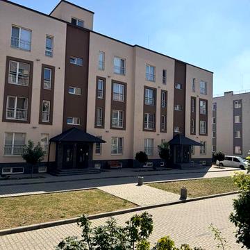Продається 3-ох кімнатна квартира по вул. Спортивна