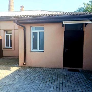 АН Продам полдома в центре Павлограда
