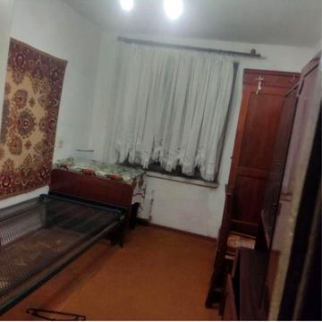 Продам квартиру у центрі міста