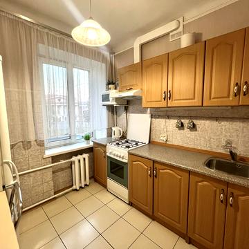 Лесі Українки бульв., 30