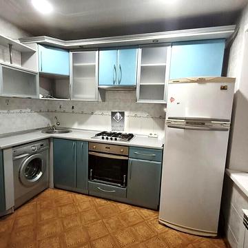 Ігоря Сікорського вул., 468