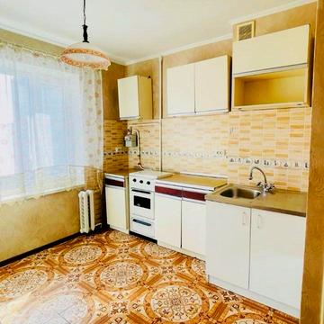 Євгена Чикаленка вул., 62/2