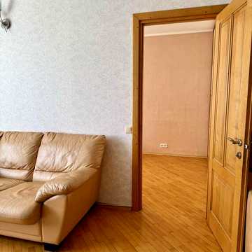 Продаж трьохкімнатної квартири в центрі Києва/вул. Іллєнка 63