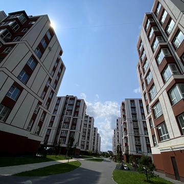 Отця Івана Блавацького вул., 1