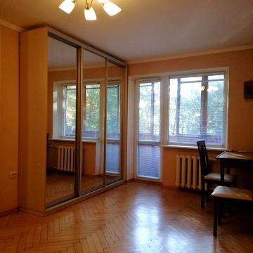 Авіаконструктора Антонова вул., 4к1