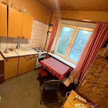 Довгострокова оренда 2к Квартира Новорічна вулиця