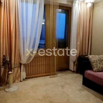 Продам однокімнатну квартиру по Гвардійців-широнінців буд 27