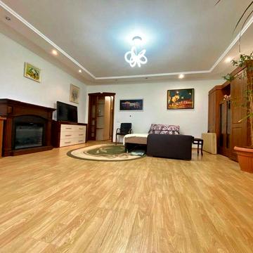 Продам 2 к квартиру на Поділлі 2342