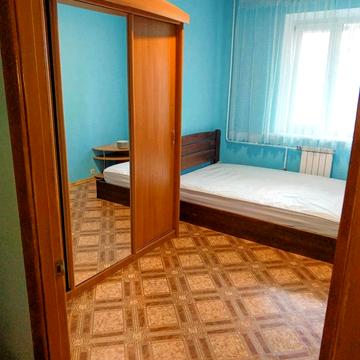 Червоної Калини просп. (Володимира Маяковського), 12